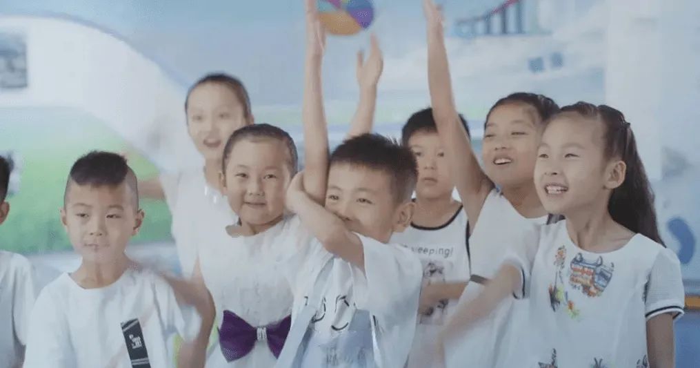 花花牛丨每天一杯奶,幸福健康喝出來!!! 花花牛丨每天一杯奶,幸福健康喝出來!!!