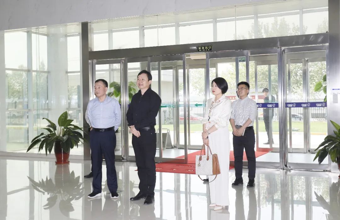 花花牛丨北京家音順達蒞臨花花牛乳業集團參觀訪談 花花牛丨北京家音順達蒞臨花花牛乳業集團參觀訪談