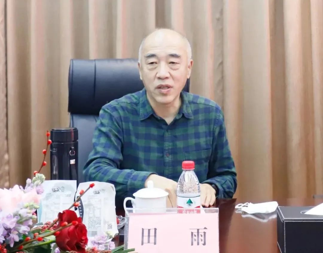 新年開新局 合作促發展丨佳木斯市委常委、副市長閆志剛一行蒞臨花花牛乳業集團及佳田企業考察座談