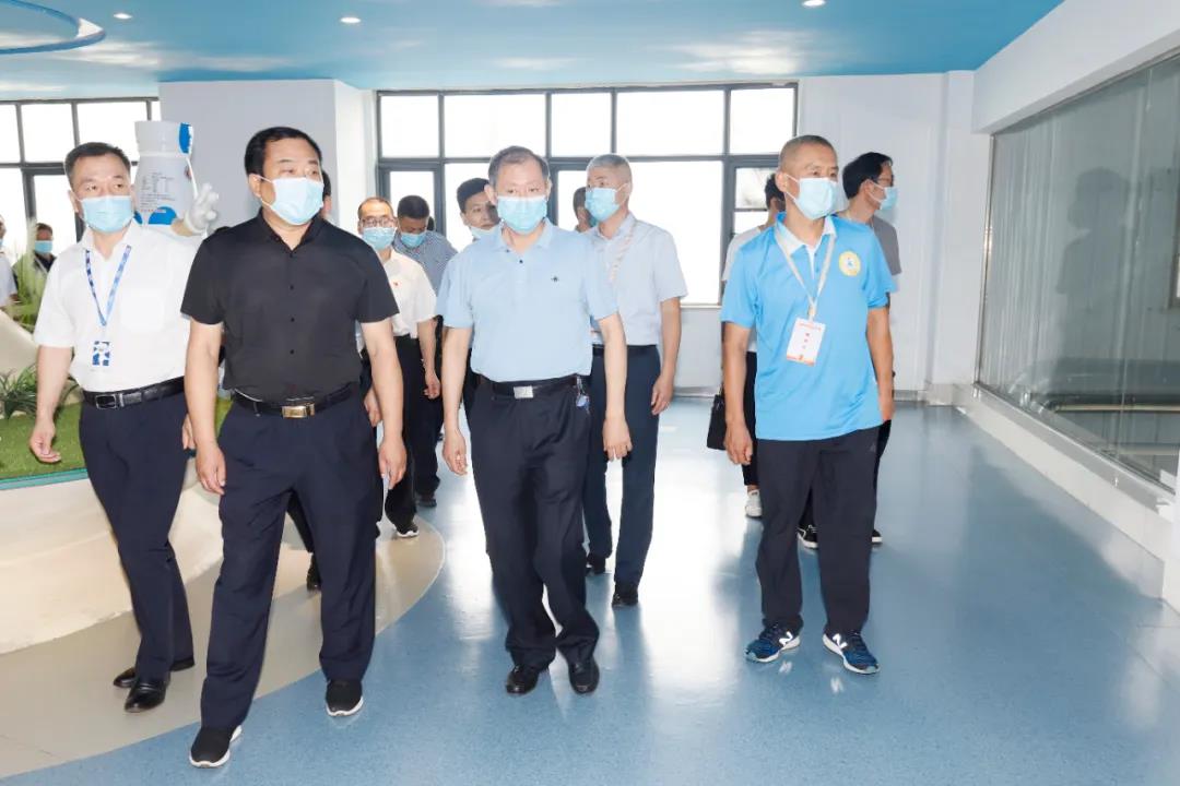 鄭州市安全生產(chǎn)雙重預防體系建設(shè)現(xiàn)場觀摩會在花花牛乳業(yè)集團鄭州分公司召開