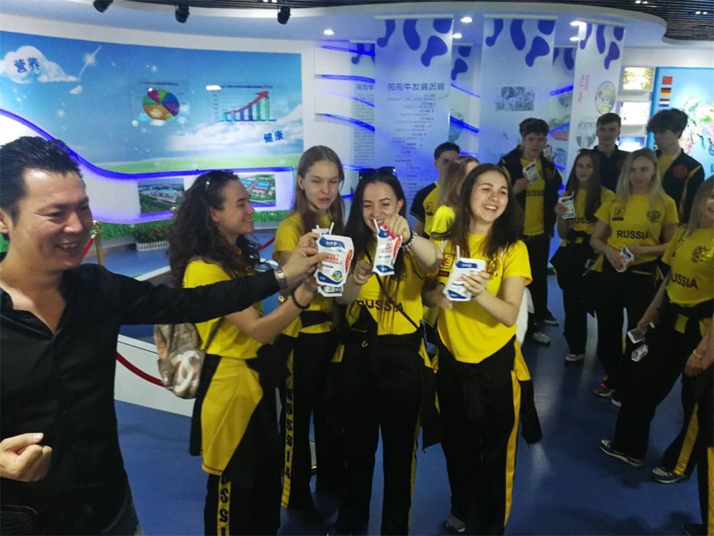 YDC河南中心全國第二屆“藍月獎”暨“花花牛杯” 第七屆中俄舞蹈對抗賽五一勞動節開賽 YDC河南中心全國第二屆“藍月獎”暨“花花牛杯” 第七屆中俄舞蹈對抗賽五一勞動節開賽