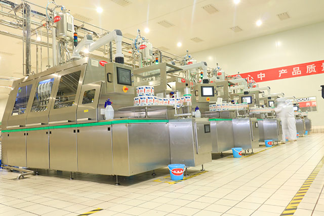 花花牛:務(wù)實(shí)、創(chuàng)新領(lǐng)潮市場(chǎng) 大企業(yè)體現(xiàn)大擔(dān)當(dāng) 花花牛:務(wù)實(shí)、創(chuàng)新領(lǐng)潮市場(chǎng) 大企業(yè)體現(xiàn)大擔(dān)當(dāng)